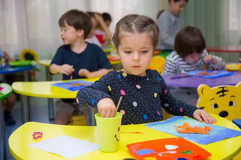 Частный детский сад с развозкой в Алматы